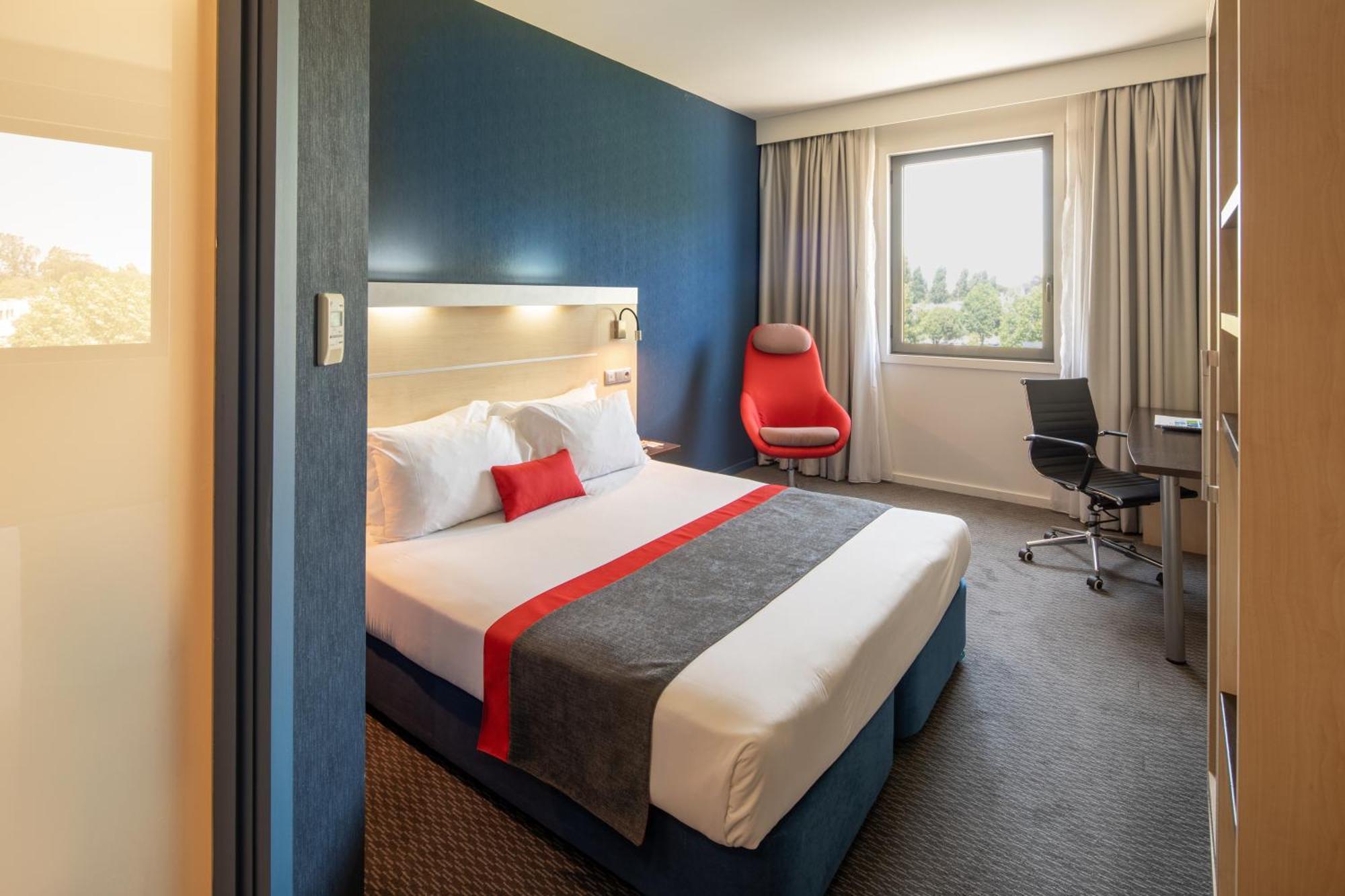 Holiday Inn Express Porto Exponor By Ihg Leça da Palmeira Quarto foto